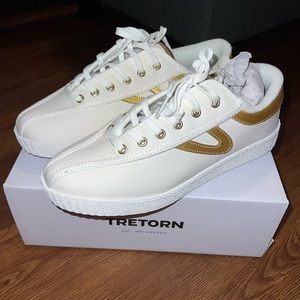 NWT Tretorn x Draper James Nylite White/ Metallic Gold Low Top Sneaker Size 7